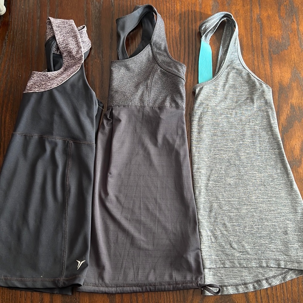 Old navy gray athletic tank tops
